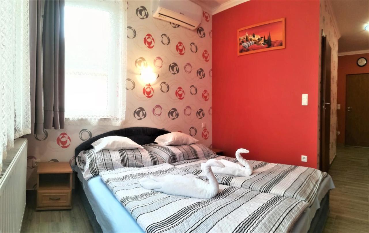Fortuna Apartman Hajdúszoboszló Стая снимка